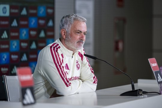 Jose Mourinho i-a dat replica lui Fermin Lopez înainte de El Clasico