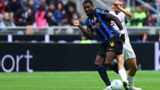 Inter - Fiorentina 0-1, ACUM, pe iAMsport.ro. Penalty refuzat echipei lui Chivu!