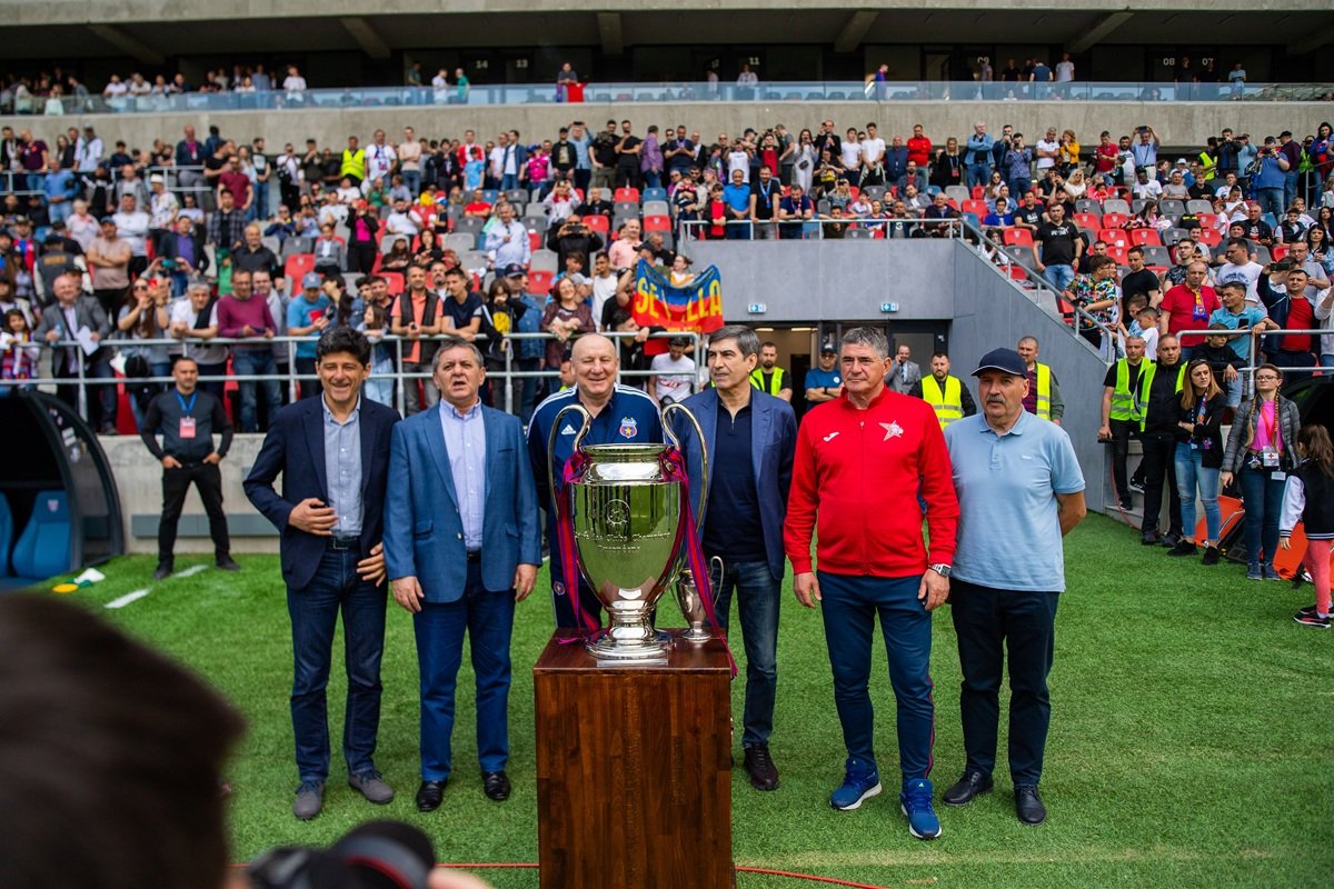 Steaua a făcut și o replică în mărime naturală