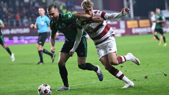 Corvinul - Rapid, de la 21:30, pe iAMsport.ro | Rezultatele zilei în Cupa României