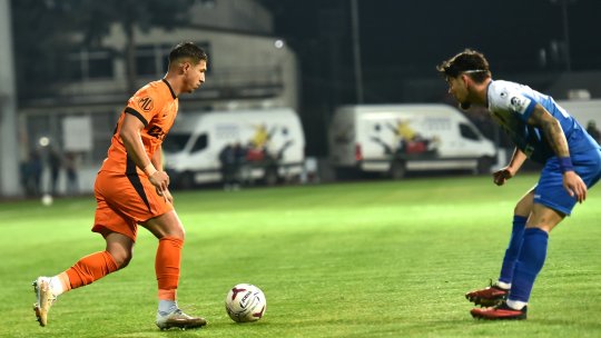 Gloria Bistrița - FCSB 1-0, ACUM, pe iAMsport.ro. Bistrițenii sunt în avantaj la pauză!
