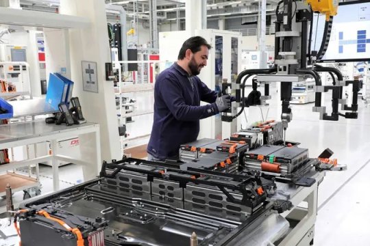 Analiză: Un nou studiu contrazice avertismentele industriei auto