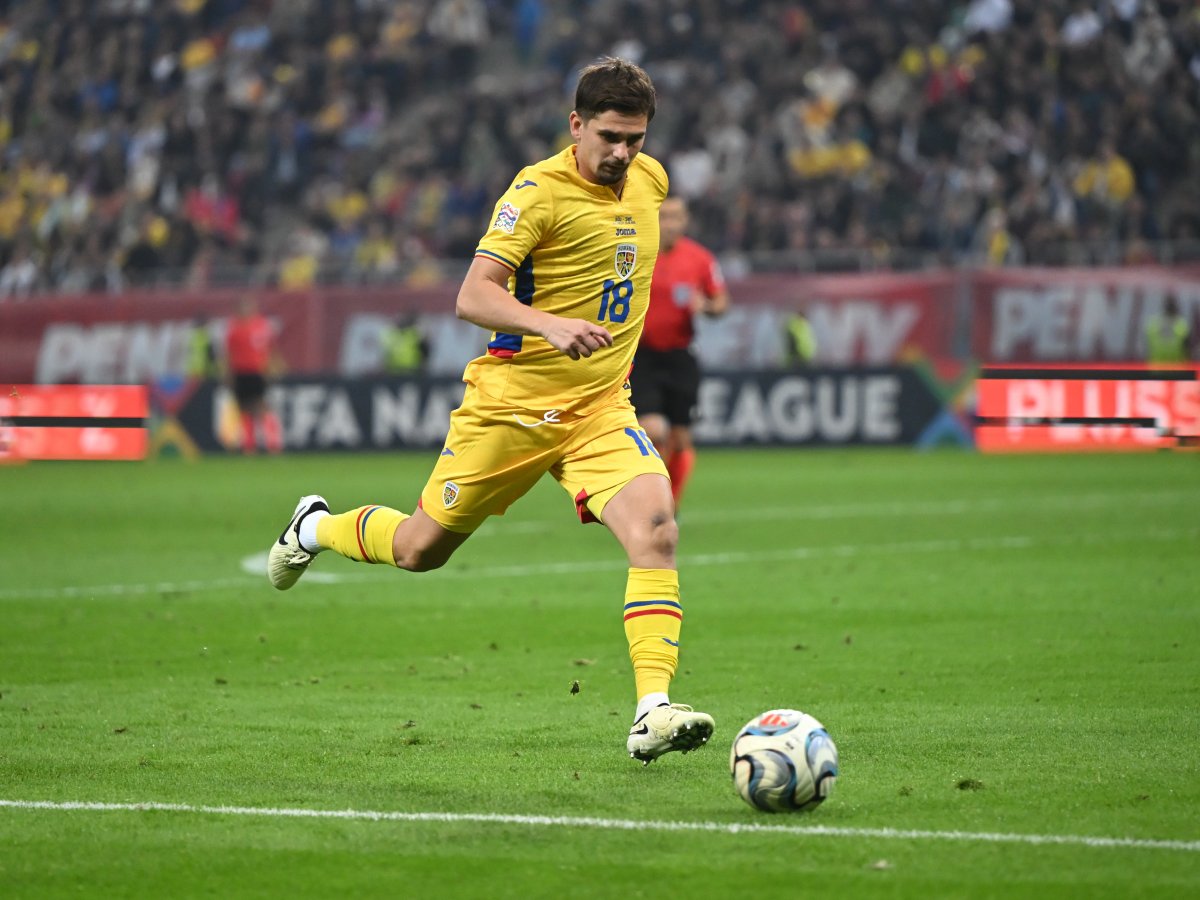 Răzvan Marin are 77 de selecții și 12 goluri marcate pentru naționala României