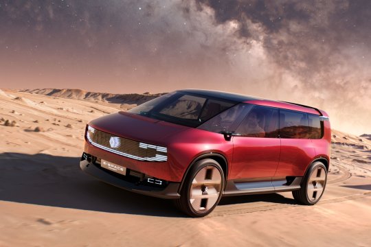 Spiritul legendarului Espace și ofensiva Renault de la Paris