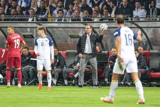 Victoria cu România a salvat un selecționer de la demitere!