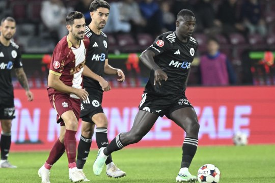 CFR Cluj - U Cluj 1-0, ACUM, pe iAMsport.ro. Gazdele sunt în avantaj după golul lui Drazic!