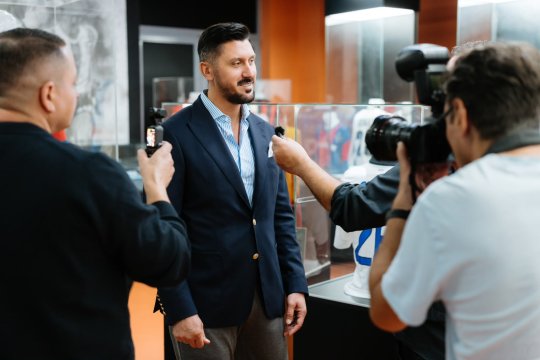 Expoziție dedicată lui Ciprian Marica la Muzeul Fotbalului. Ce pot vedea microbiștii
