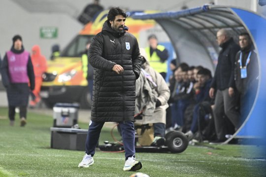 Universitatea Craiova a fost spulberată de Farul, însă Filipe Coelho rămâne pe poziții: ”Sunt mândru de jucătorii mei pentru felul în care au luptat”