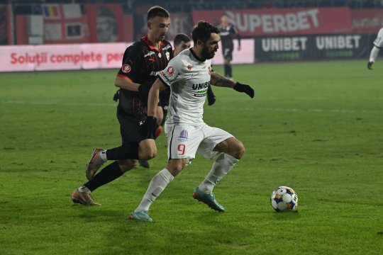 Azi aflăm ultimele echipe calificate în sferturile Cupei României! Dinamo - Hermannstadt, de la 18:00, pe iAMsport.ro. Derby-ul Craiova - FCSB, de la 20:30!