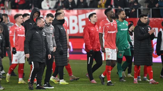 Florentin Petre și fotbaliștii lui Dinamo, implicați într-un derapaj îngrozitor: ”La țigani, m**e la țigani”