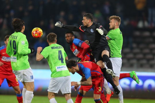 Fostul conducător din SuperLiga voia ca propriii jucători să se ia la bătaie