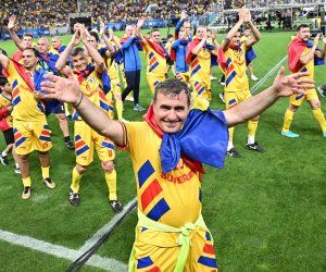 Membrul Generației de Aur care s-a aflat în război cu Burleanu ar putea semna cu FRF după venirea lui Gică Hagi! Îl criticase pe Ilie Dumitrescu, dar acum s-a răzgândit