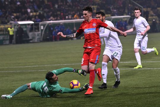 Confesiune halucinantă în direct a fostului fotbalist din Liga 1: ”Când muream de frig, făceam pe mine ca să mă încălzesc! Am făcut la un meci cu Sepsi, înghețam”