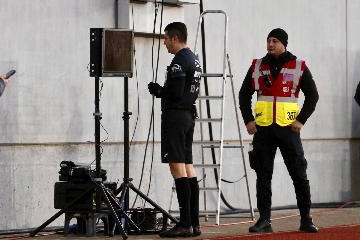 Andrei Chivulete a arbitrat Hermannstadt - CFR Cluj, scor 0-1