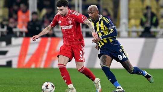 Surprize în Europa și Conference League! Nottingham a spulberat-o pe Fener, Palace nu a câștigat cu Zrinjski, iar Răzvan Lucescu a pierdut cu Ionuț Radu. Toate rezultatele serii