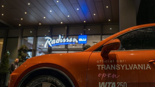 Porsche aduce electrificarea de top la Transylvania Open! Cayenne Electric, premieră națională la Cluj-Napoca