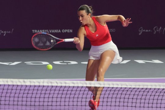 Jaqueline Cristian și Gabriela Ruse sunt în sferturi la dublu, la Transylvania Open. Ana Bogdan și Miriam Bulgaru, eliminate la simplu