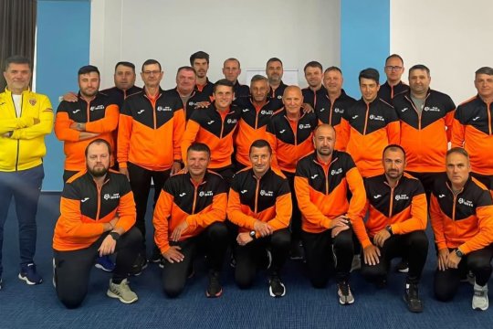 Ce spune un antrenor de juniori despre folosirea copiilor pe o singură poziție încă de la vârste mici: ”Știți ce fac belgienii?”