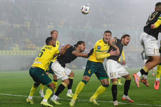 FCSB vrea să transfere un fundaș central născut în Portugalia