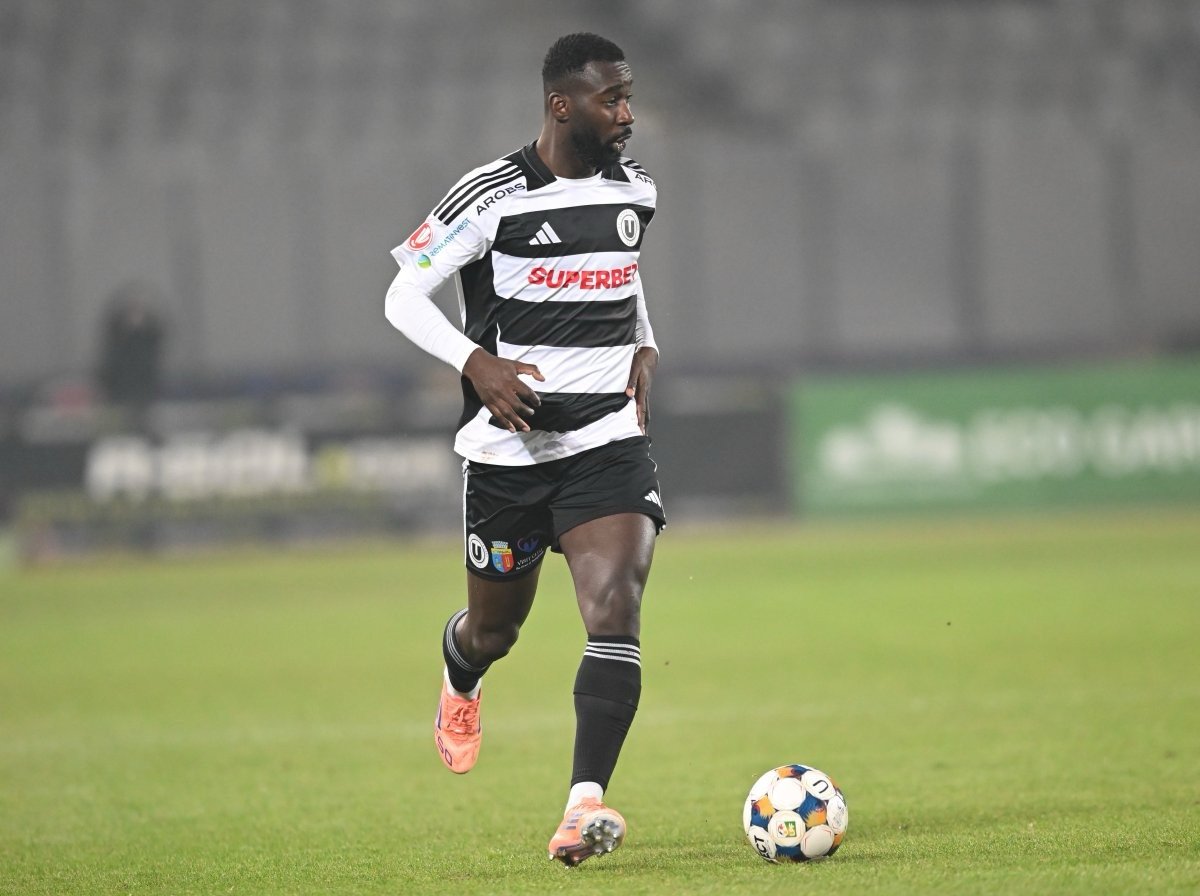 Issouf Macalou (27 de ani), extrema celor de la U Cluj