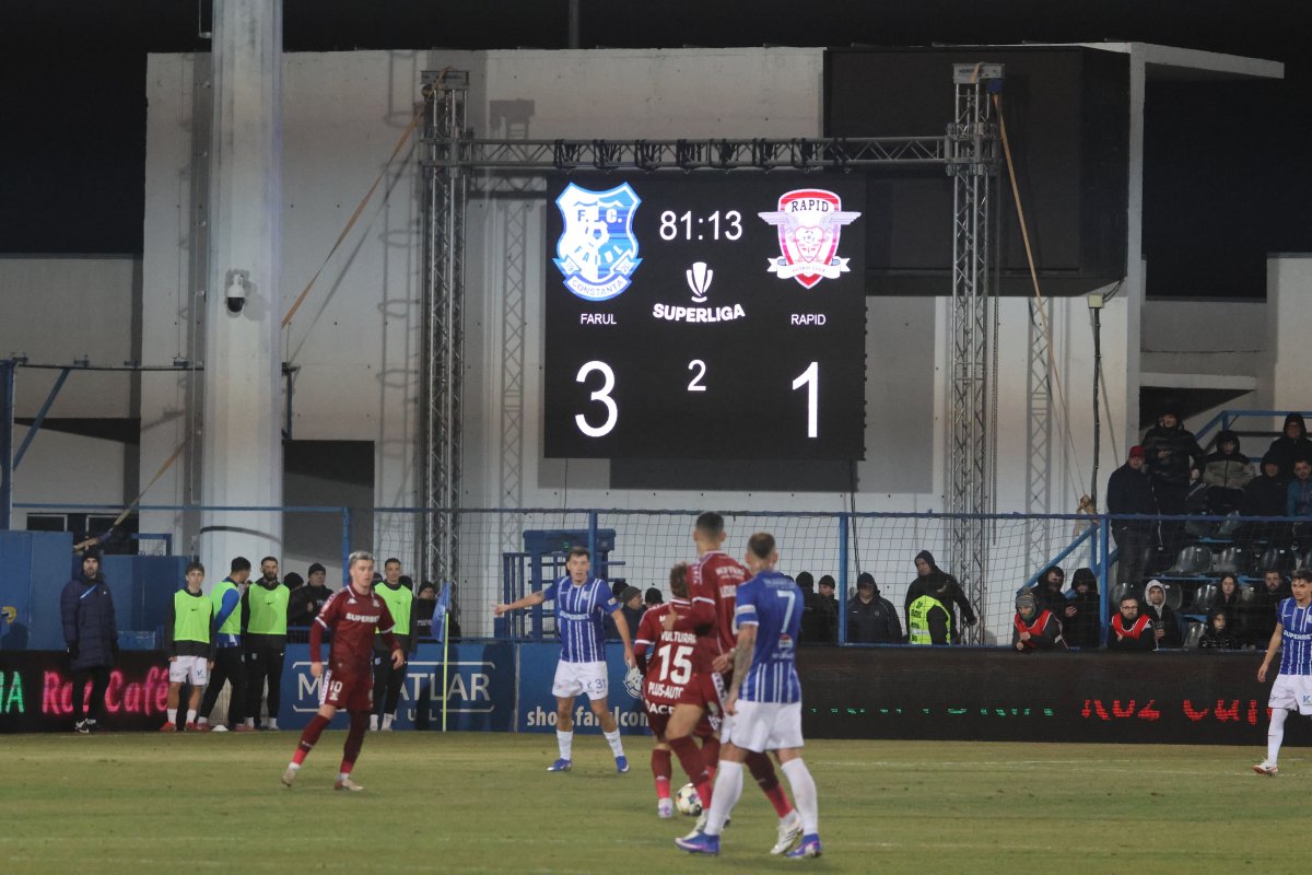Rapid a pierdut ultimul meci din campionat, scor 1-3 în fața Farului Constanța