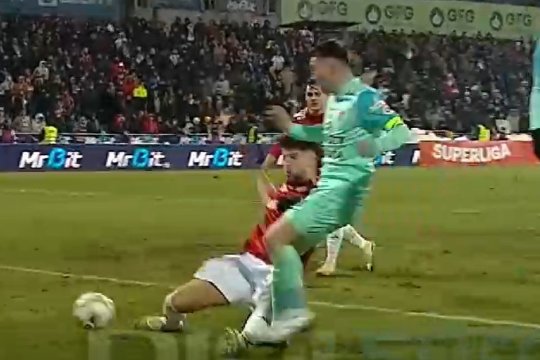 Fază controversată de arbitraj în Oțelul - UTA Arad. Marius Avram a dat verdictul