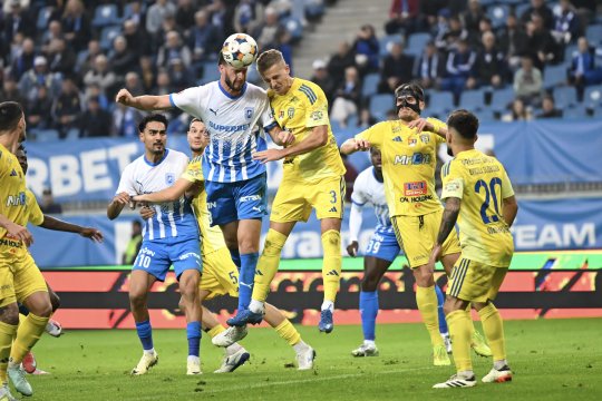 Unirea Slobozia - Universitatea Craiova, de la 20:00, pe iAMsport.ro. Oltenii luptă să-și consolideze poziția de lideri. Echipele de start