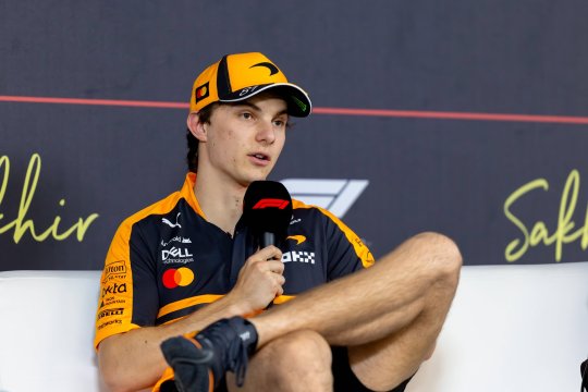 Oscar Piastri, din cockpit direct în meniul fanilor