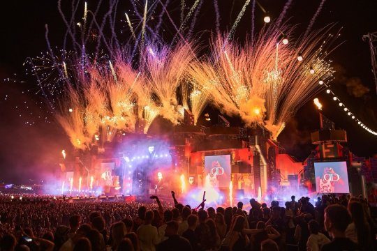 Incredibil! Fostul mare fotbalist român a anunțat că va cânta la ”Beach, Please!”: ”M-am scăpat, am zis că nu spun”