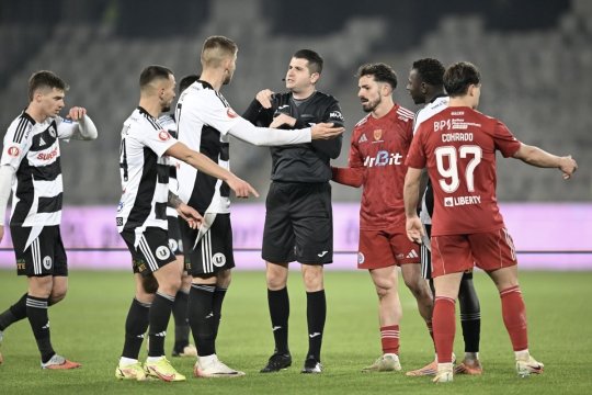U Cluj - Oțelul Galați, de la 20:00, pe iAMsport.ro. FCSB, cu ochii pe duelul din Ardeal! Echipele de start