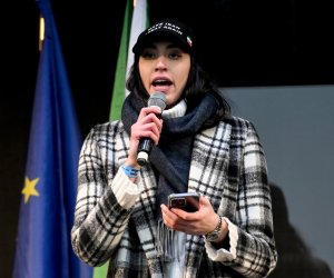 Dubla medaliată olimpică din Iran speră ca atacul lansat de SUA și Israel să îi scape țara de actualul regim! Sportiva reprezintă Bulgaria acum