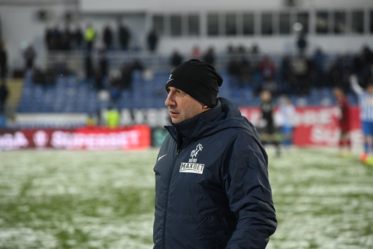 Vasile Miriuță și-a început cariera de antrenor la Energie Cottbus, în Germania