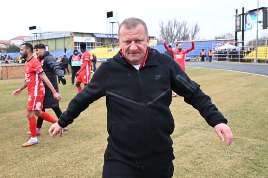 Dorinel Munteanu și-a criticat aspru jucătorii după înfrângerea cu Rapid: ”Am luat gol pe o greșeală individuală. E rușinos ce am făcut astăzi”
