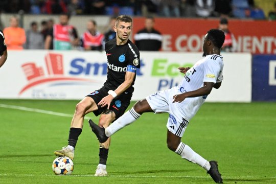 FCSB - FC Botoșani, de la 20:30, pe iAMsport.ro. Duel pentru calificarea în play-off!