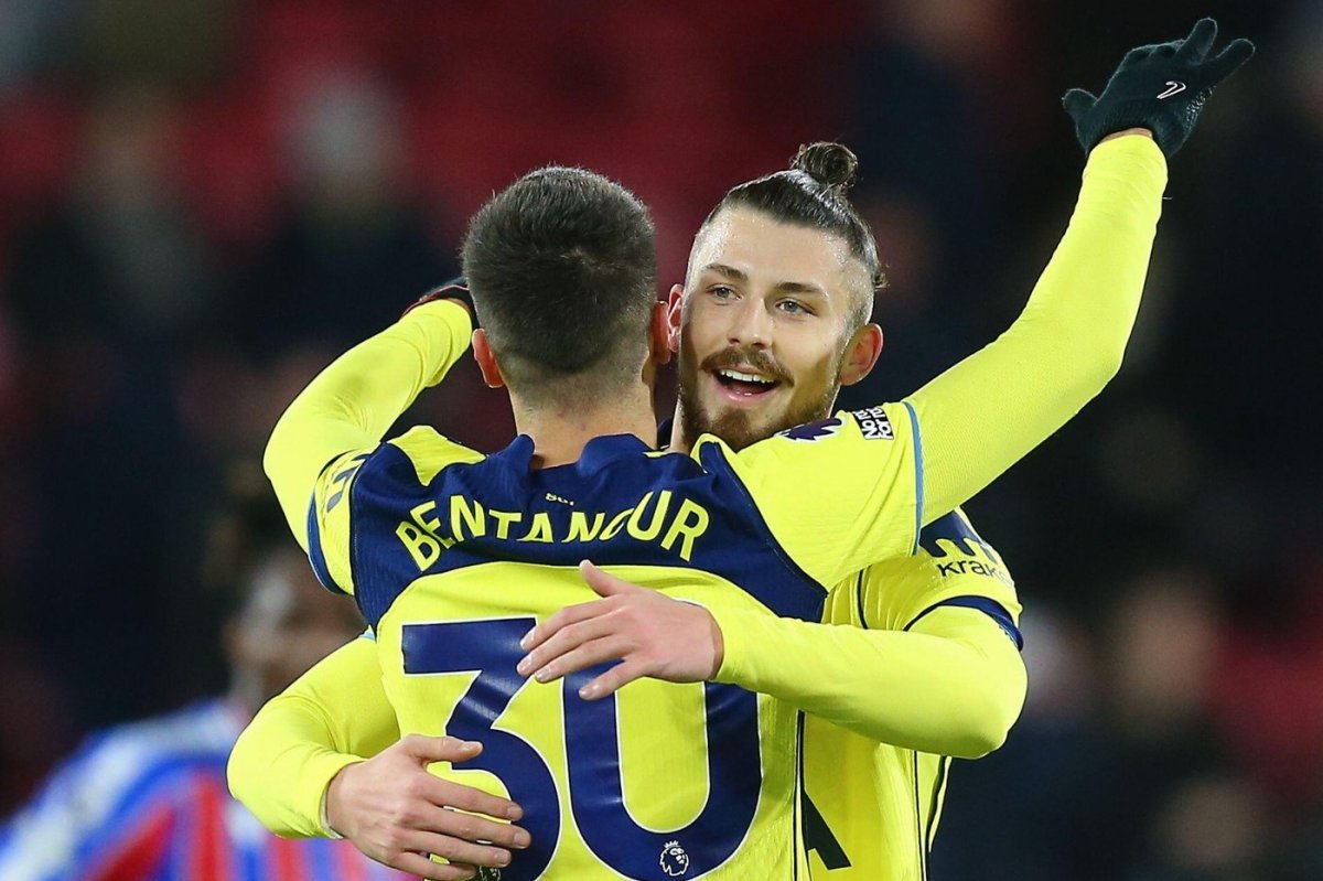 Radu Drăgușin este cotat la 22.000.000 de euro, conform Transfermarkt