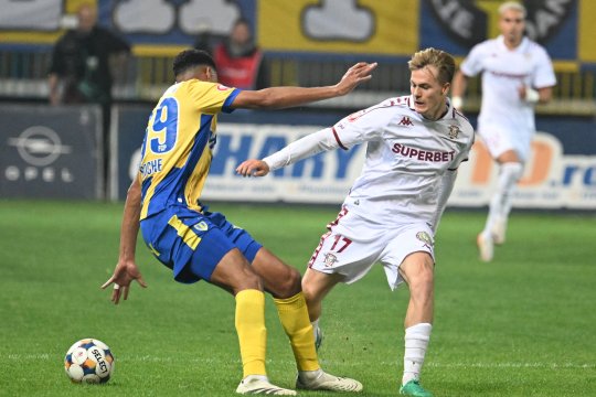 Rapid - Petrolul, de la ora 20:00, pe iAMsport.ro. Cu o victorie în derby, giuleștenii urcă pe primul loc în SuperLiga