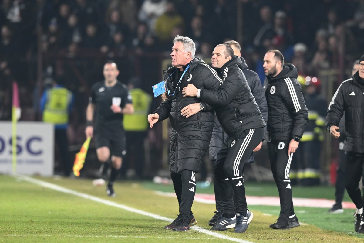 Cristiano Bergodi l-a înlocuit pe Ioan Ovidiu Sabău pe bancă lui U Cluj