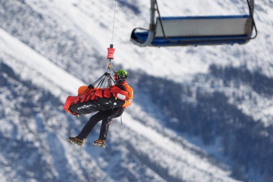 Lindsey Vonn, luată cu elicopterul în proba de coborâre după o cădere horror