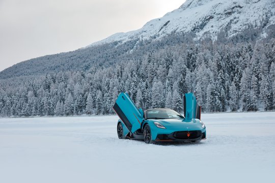 Maserati MCPURA Cielo „Frozen Magma”, un one-off creat pentru extrem