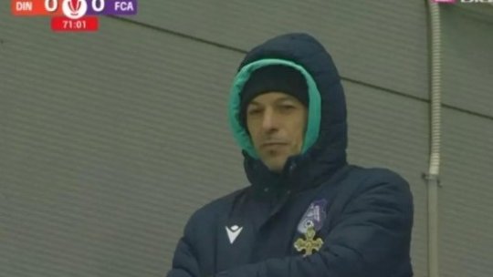 Imagini colosale! Bogdan Andone, cu crucea în mână, la meciul care a trimis-o pe FCSB în play-out