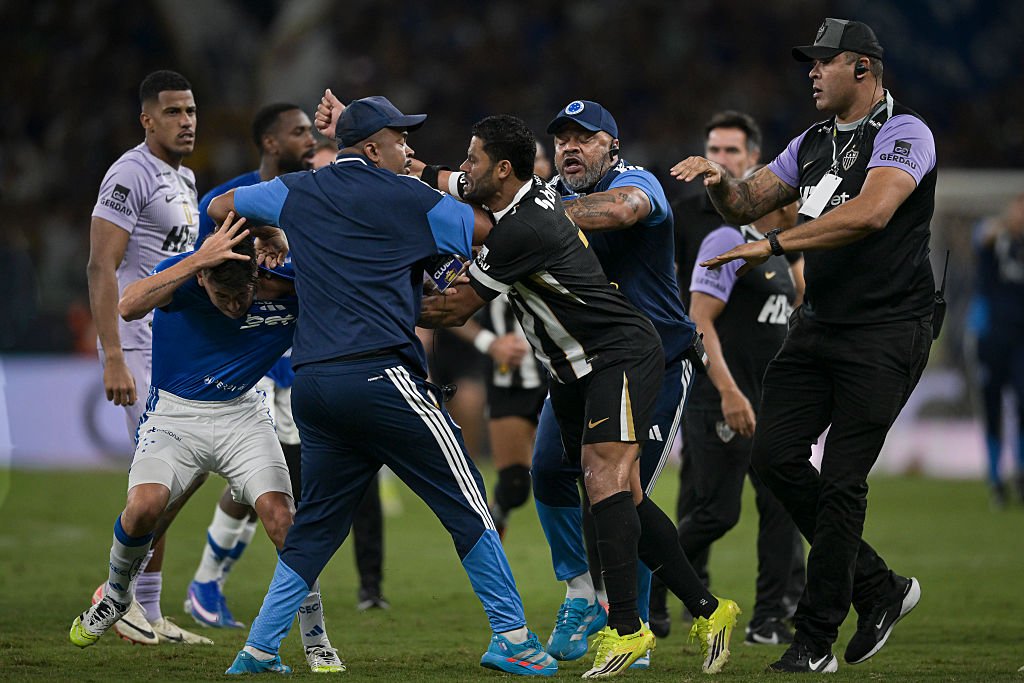 Hulk a fost și el eliminat după ce s-a implicat în bătaia generală