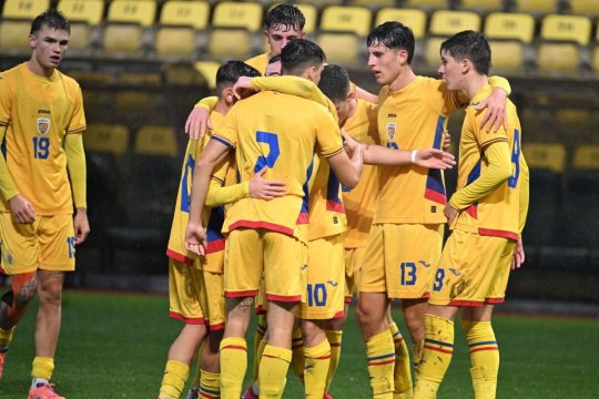 Suspendare-record pentru internațional român care a luat de gât un arbitru