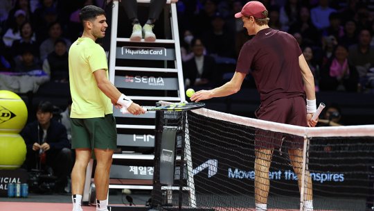 Carlos Alcaraz şi Jannik Sinner, semifinalişti la Indian Wells