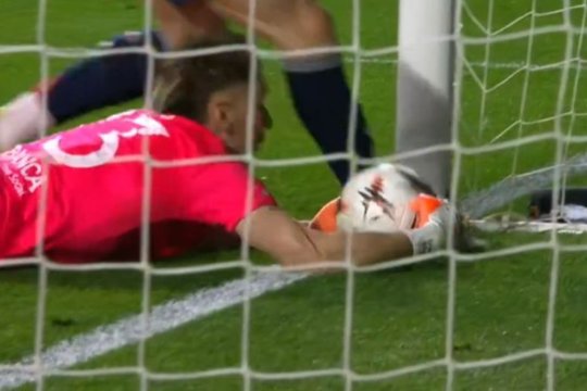 Gafă a lui Ionuț Radu în Europa League. Celta Vigo a scăpat victoria printre degete cu Lyon