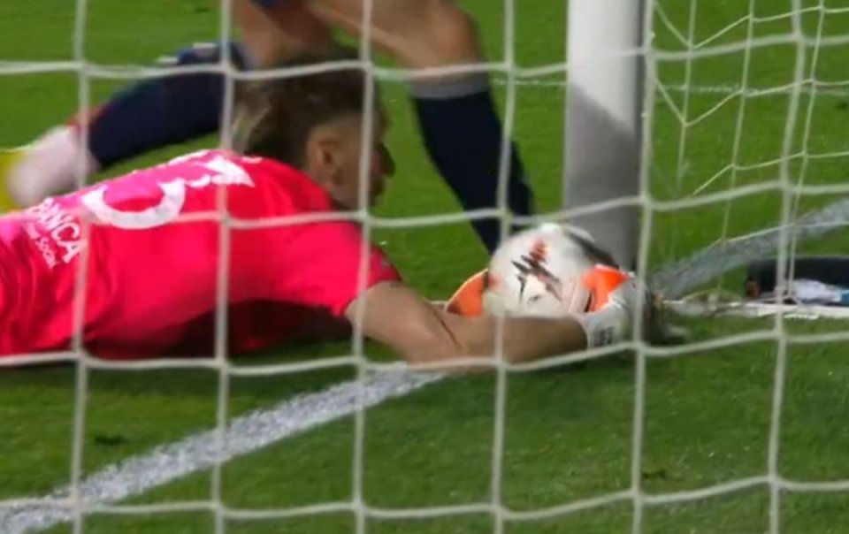 Ionuț Radu a greșit decisiv în meciul cu Lyon