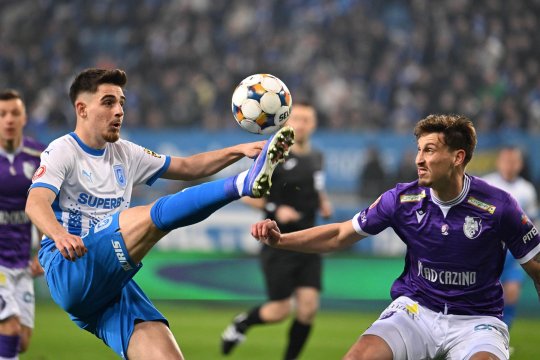 Universitatea Craiova - FC Argeș 0-1, ACUM, pe iAMsport.ro. Piteștenii au deschis scorul cu un gol de excepție!