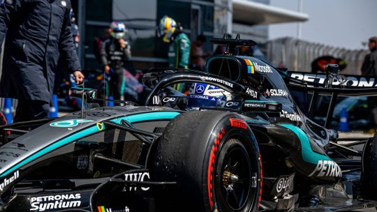 Russell a scăpat la limită de un dezastru în calificările din China. Mercedes încă investighează problema tehnică