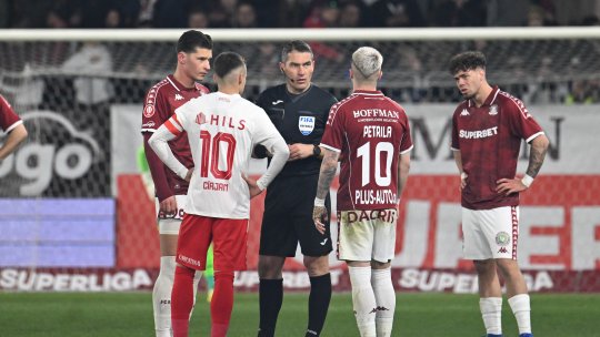 Fază controversată în Rapid - Dinamo! ”Roș-albii” au cerut fault la golul lui Petrila