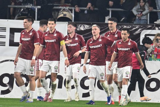 Impresarul român l-a certat pe fotbalistul Rapidului după ce a aflat de viața sa extrasportivă: ”Du-te, bă, la sală!”