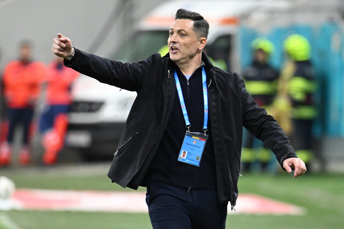 Mirel Rădoi a revenit pe bancă la FCSB după 11 ani